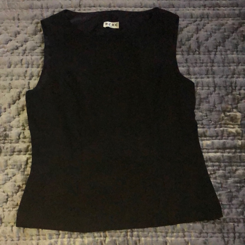 Sleeveless top